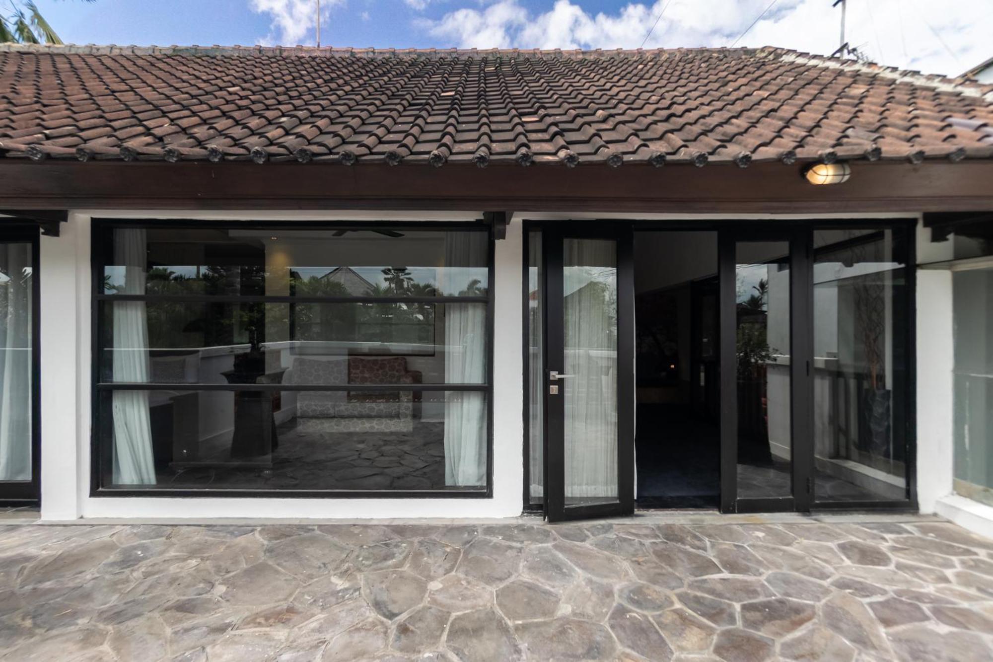 Four On Drupadi Villa Seminyak  Luaran gambar