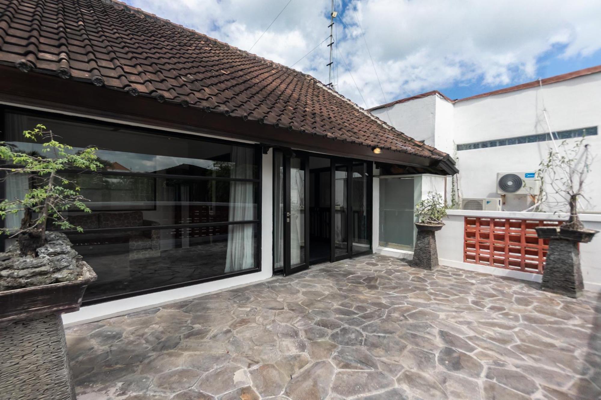 Four On Drupadi Villa Seminyak  Luaran gambar
