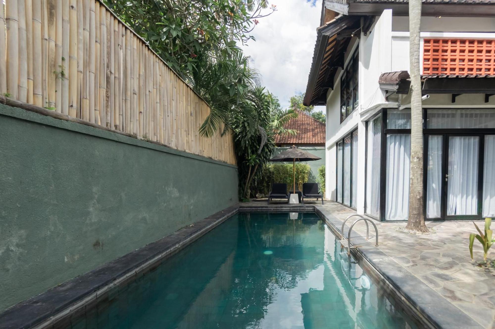 Four On Drupadi Villa Seminyak  Luaran gambar