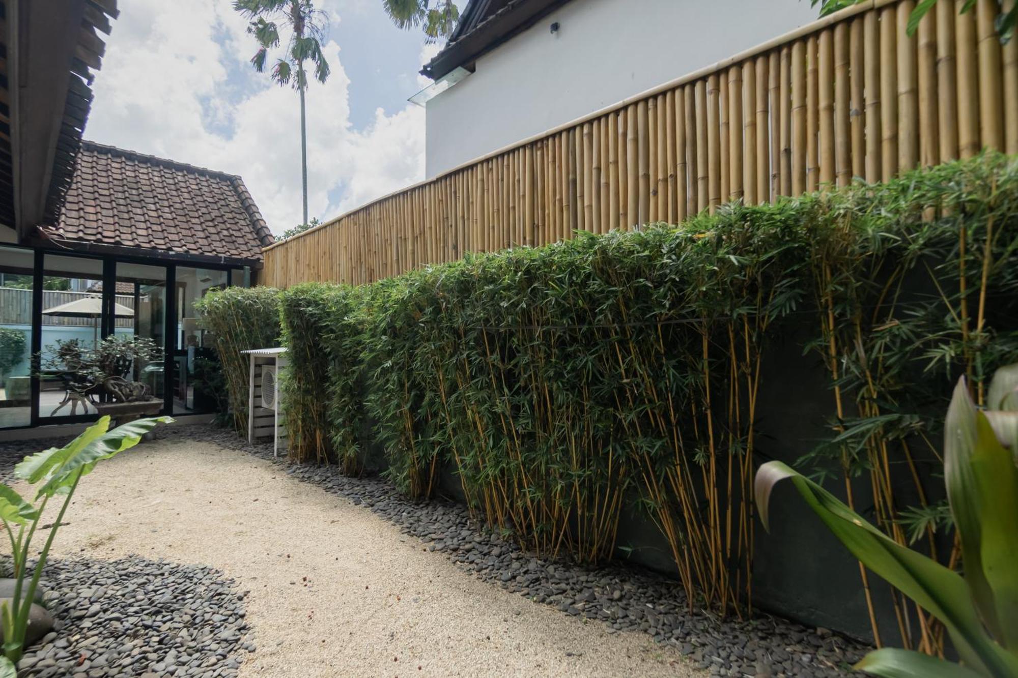 Four On Drupadi Villa Seminyak  Luaran gambar